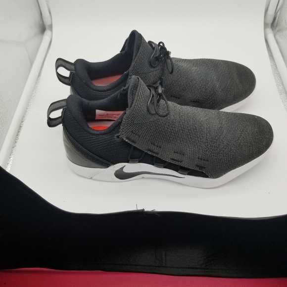 kobe bryant nxt shoes